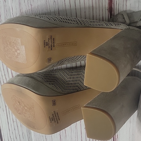 Vince Camuto Taupe Suede Platform Sandals Size 9 - Picture 8 of 11